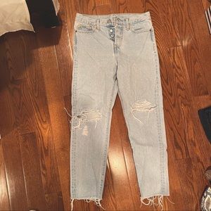 Light wash Levi’s Jeans